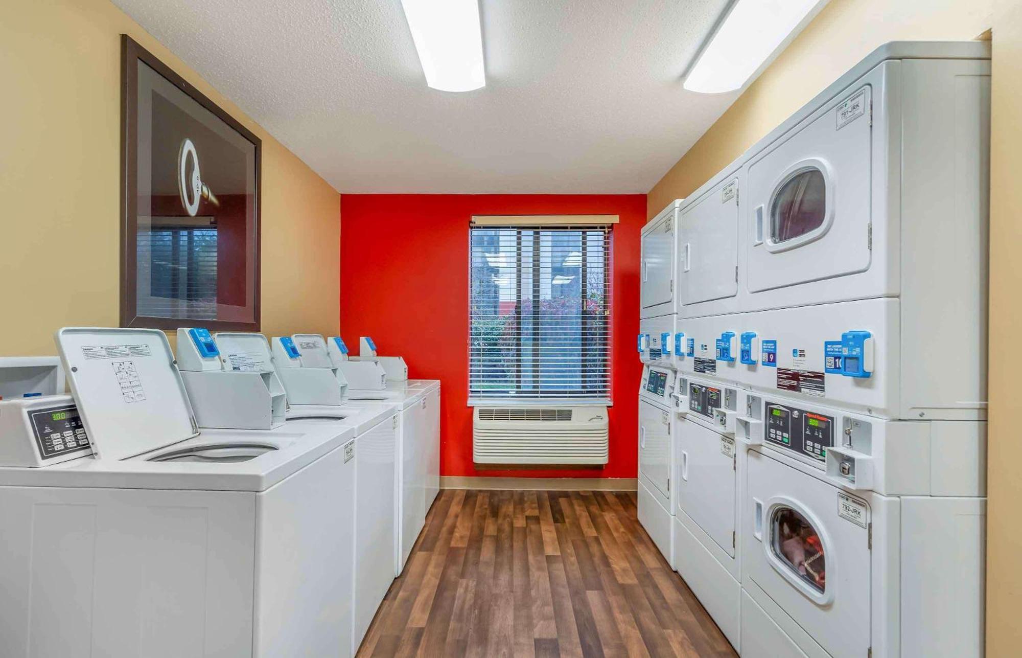 Extended Stay America Suites - Chicago - Lombard - Yorktown Center Extérieur photo