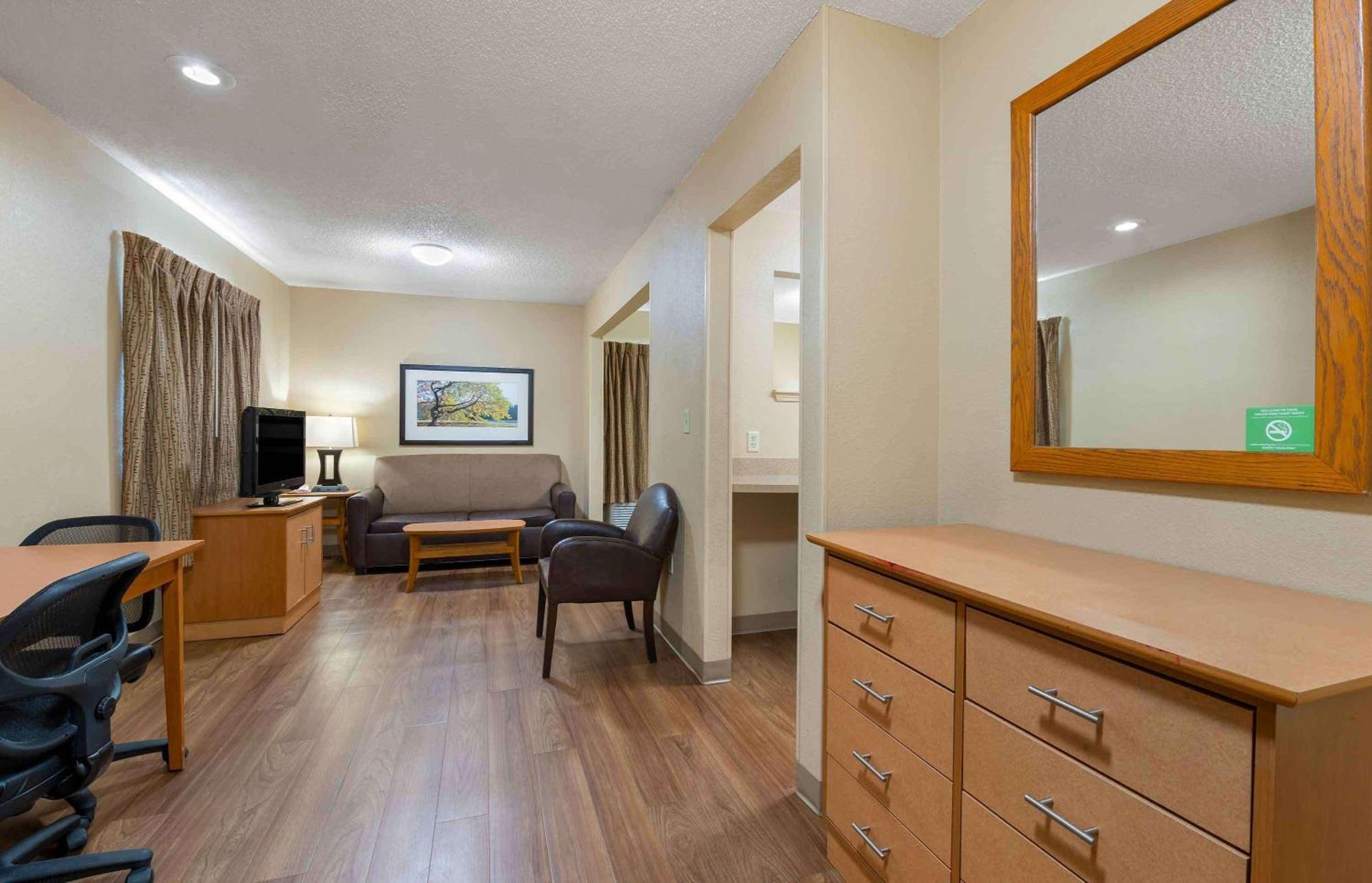 Extended Stay America Suites - Chicago - Lombard - Yorktown Center Extérieur photo