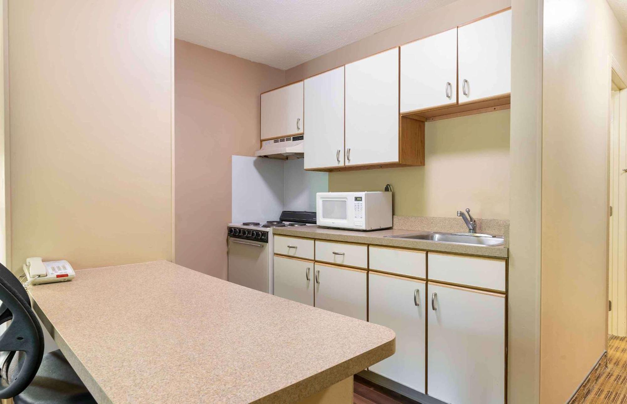 Extended Stay America Suites - Chicago - Lombard - Yorktown Center Extérieur photo